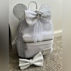 Loungefly Minnie Wedding backpack